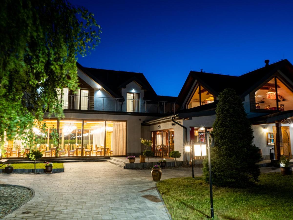 Villa & Gospoda Krakowska Kobiernice Bagian luar foto